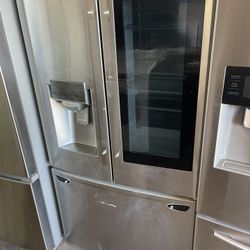 Knock Knock Fridge 