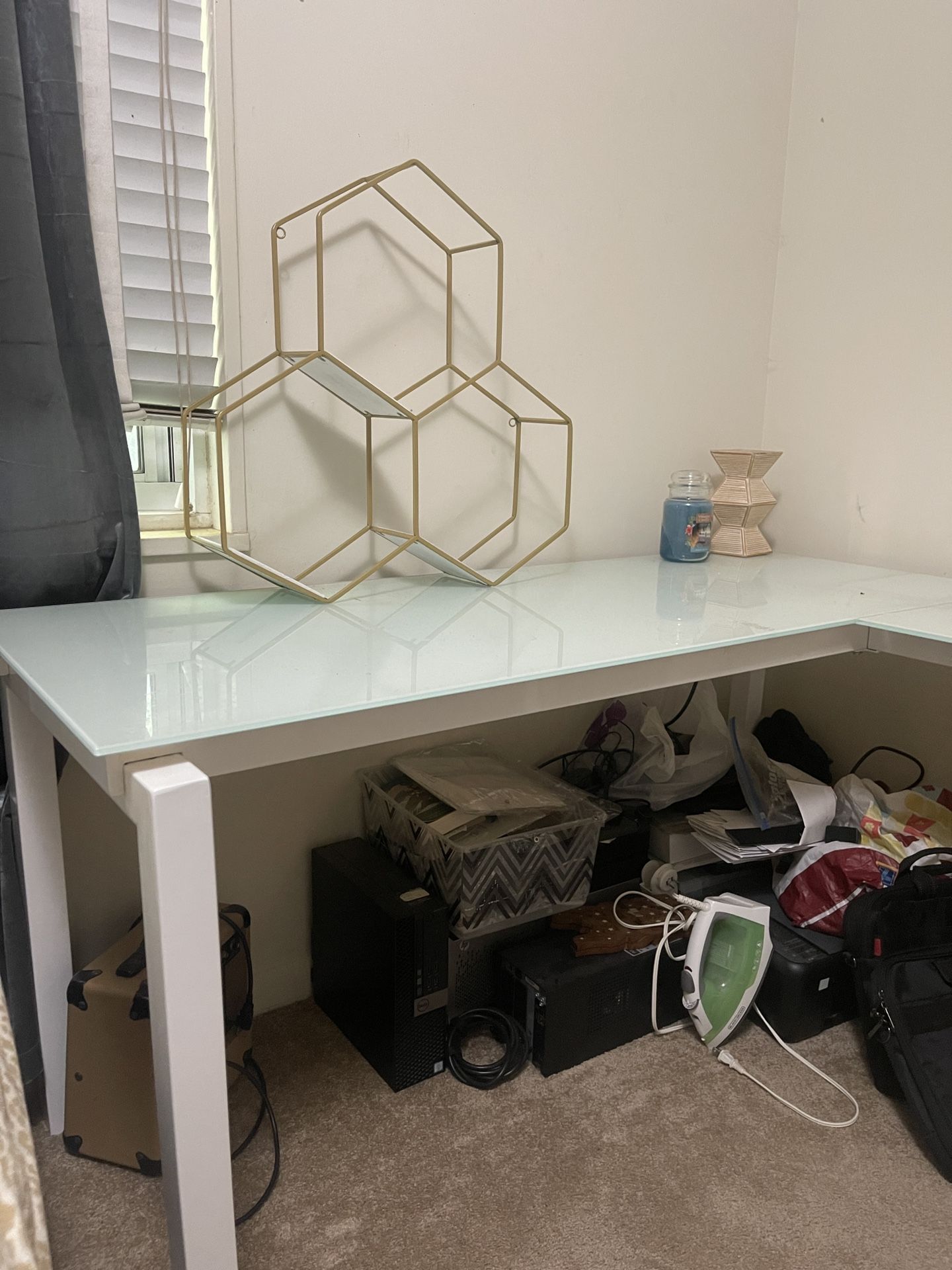 Glass Panel Desk 