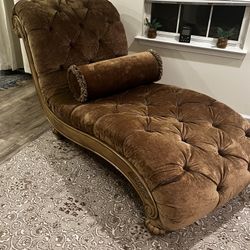Chase lounge