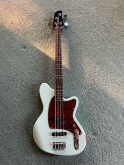 Ibanez Tahlman Bass w Ernie Ball Strings