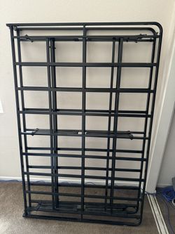 Black Metal Folding Queen-size Bedframe