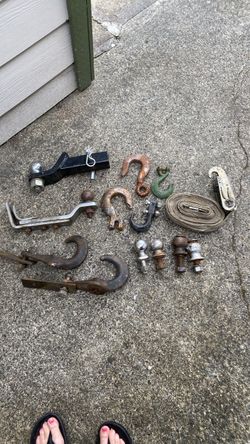 Trailer hitch balls