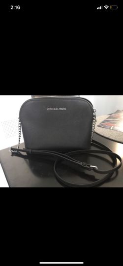 Micheal Kors purse