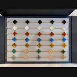 VCA Clover Alhambra Motif Bracelet - All Colors - 18K Gold 