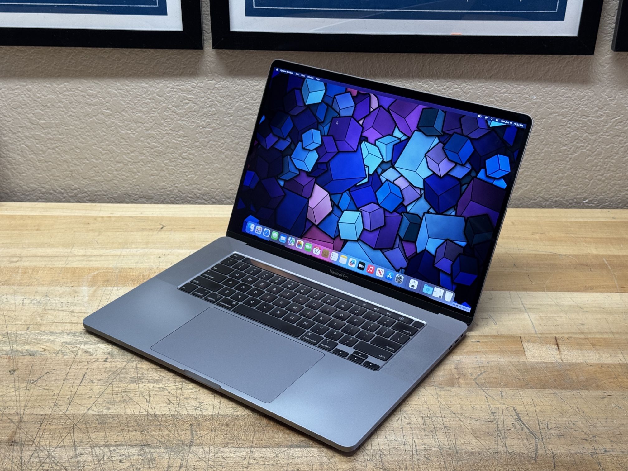 2019 16” MacBook Pro - 2.3 GHz i9 - 32GB - 1TB SSD