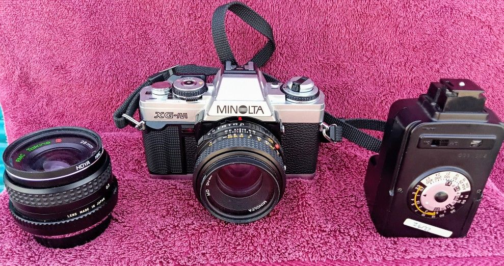 Vintage Minolta XG-M 35mm SLR Film Camera w/ 50mm f2 MD Lens & Extra 28mm Lens & Flash
