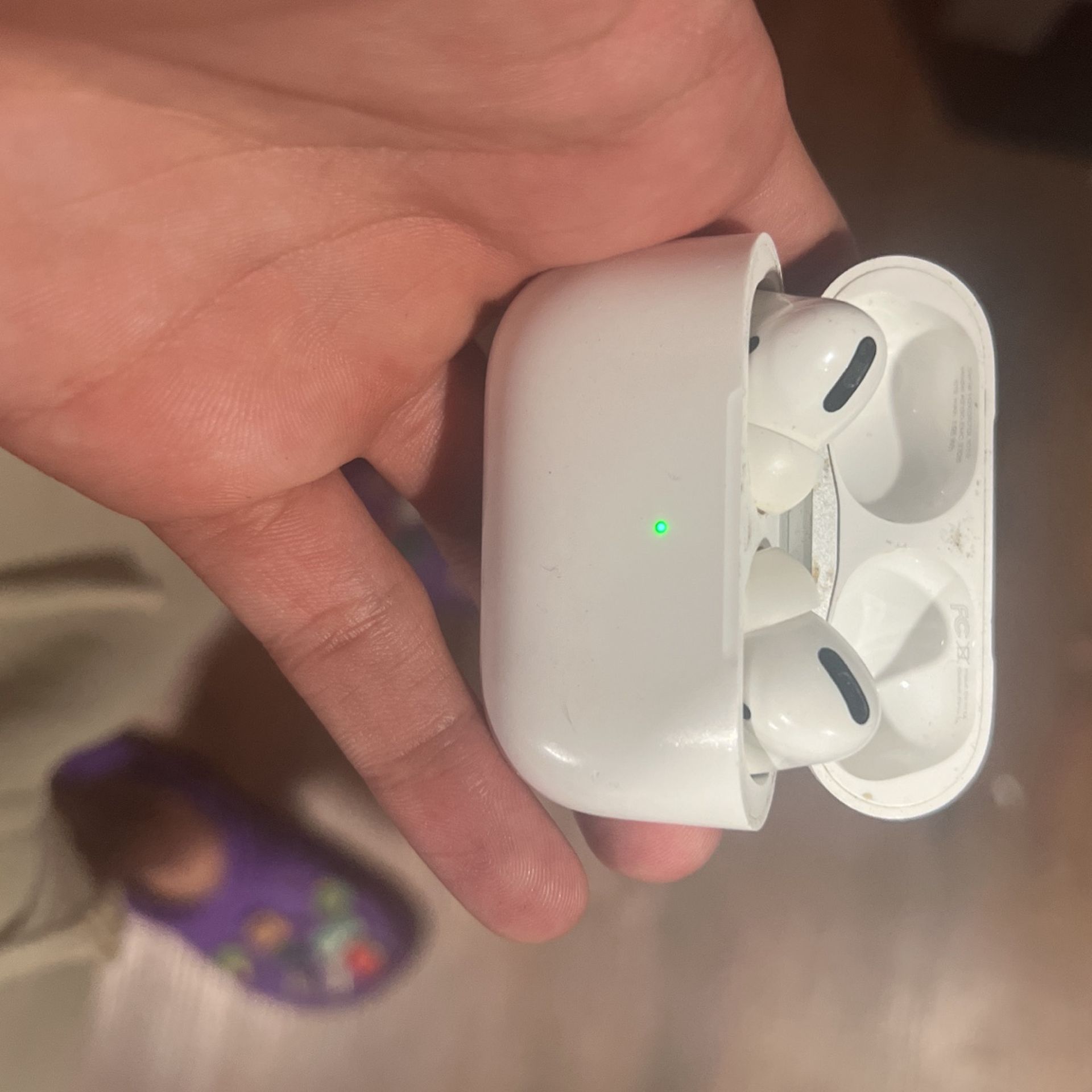 Apple AirPods 2nd Gen