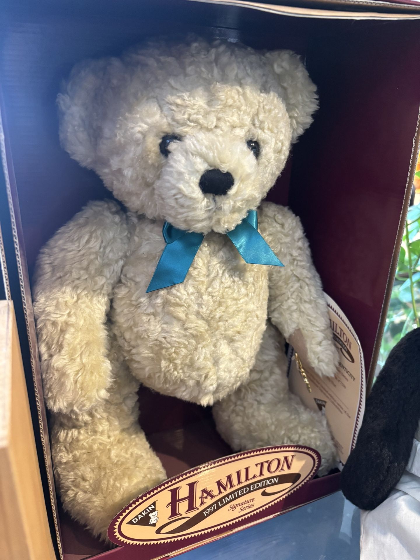Dakin Hamilton 1997 Limited Edition Signature Series teddy bear.