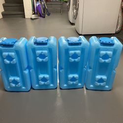 WaterBrick - 4-Pack of Stackable 3.5 Gallon Water Container Bricks