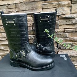 Love Moschino Boot. Women’s size 39 Firm Prive