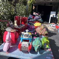 Yard Sale! Fridge, appliances, toys, women’s and girls clothing!