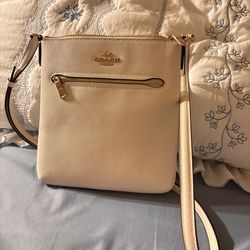 Coach XGRN Mini Rowan File Crossbody – Chalk (NWOT)