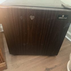 Mini fridge