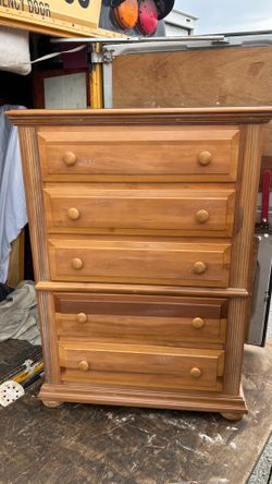 Vintage Solid Knotty Pine Rustic Country Style tall chest L36”*D18”*H50”(address in description) 👇delivery 🚚 available within 15 miles for extra $55
