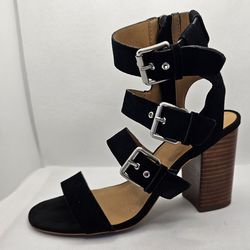Crown vintage Elsey shoes sandal sz 6 black zipper suede booties buckle block heel

Excellent condition,  light wear 
Size 6
Zipper and buckles
Block 