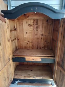 Storage cabinet
