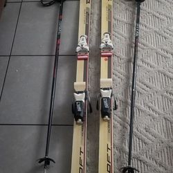 Snow skis