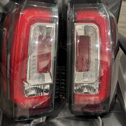 2018 GMC Yukon Denali Rear Taillights Both Left and right