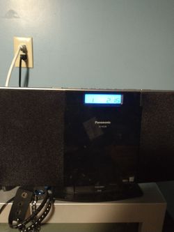 Panasonic SC-HC20 CD and iPod player