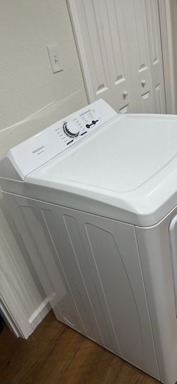 Insignia Electric Dryer
