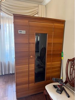 IN HOUSE SAUNA - Home Sale