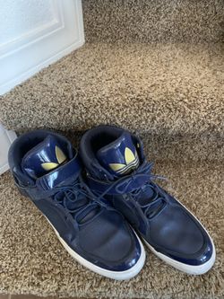 Adidas pre-owned men’s shoes size 12