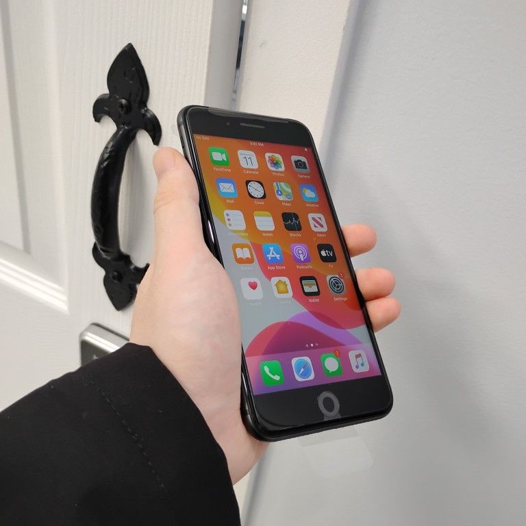 Apple iPhone 8 Plus - Pay $5 today and the rest later!!
