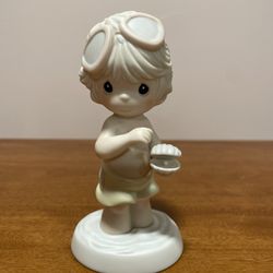 Precious Moments “There is No Greater Treasure Than to Have a Friend Like You”