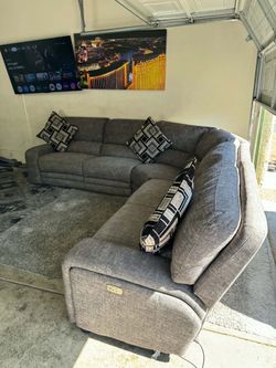 🌟 Ashley furniture 5pc electric reclining sectional couch 🛋 ( FREE DELIVERY)