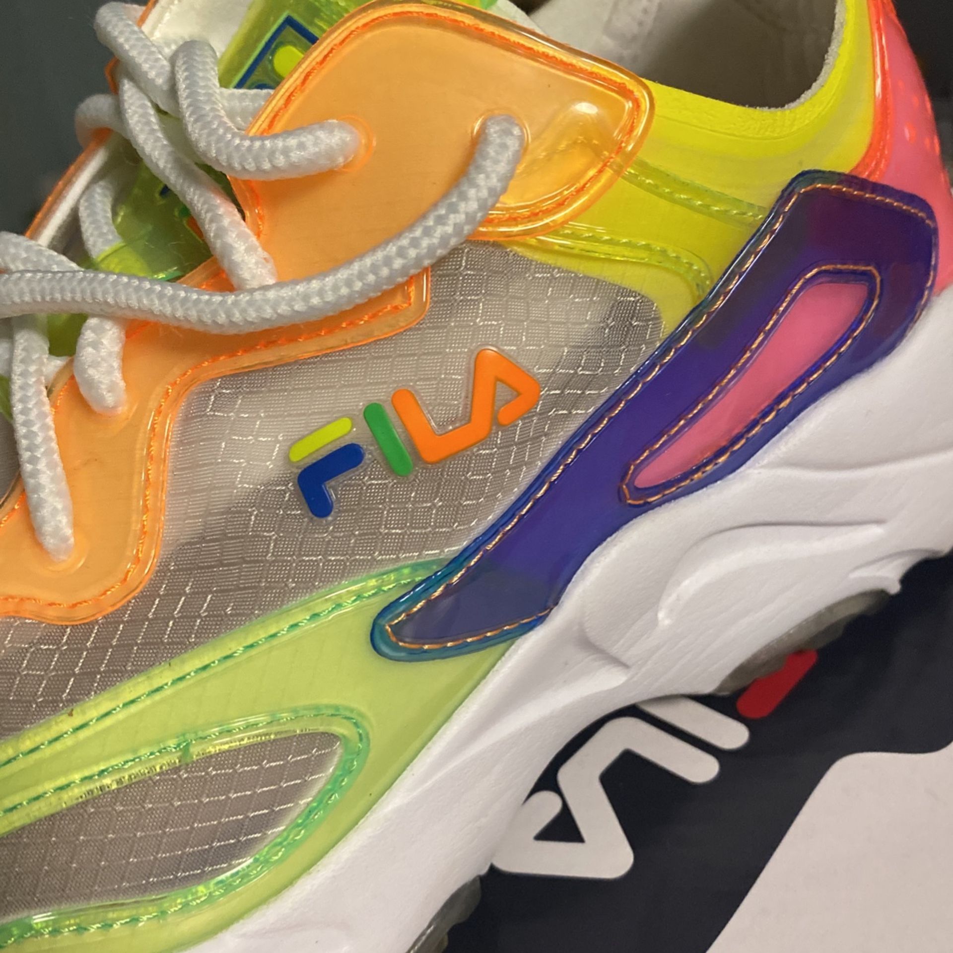 FILA Ray Tracer TL Rainbow Colored Women s shoes