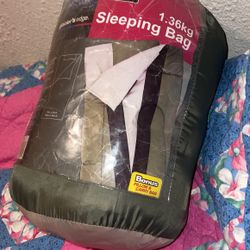 Glacier Edge Sleeping Bag Great For Camping 40* F/4.4* C Rated  Like New Used Once