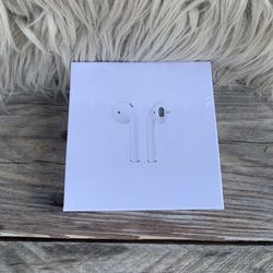 Apple AirPods 2nd Generation with Charging Case White Brand New Sealed