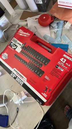 SHOCKWAVE 3/8 in. Drive SAE and Metric 6 Point Impact Socket Set (43-Piece) new