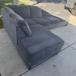 Dark Gray Sectional Couch - Broyhill