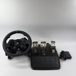 Logitech G923 True Force Steering Wheel and Pedals Black 841-000060  For Xbox One
