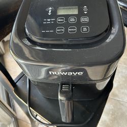 Nuwave Air fryer 6qt.  Gently Used
