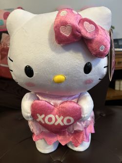  Hello Kitty Greeter Dances & Plays Music