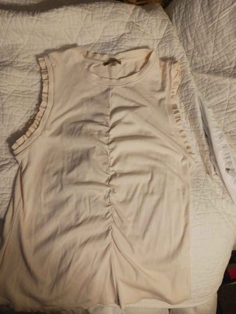 Adorable Women's Blouses Size xL