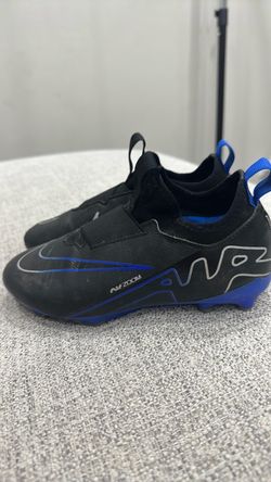Boys soccer shoes