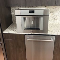 THERMADOR COFFEE MAKER 24” INCHES 