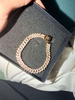 Women pandora bracelet