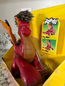 Adorable Fisher Price 2009 Imaginext Large Fuzzy Red Dragon