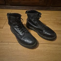 Size 10 Italian Leather Doc Martens Boots Black