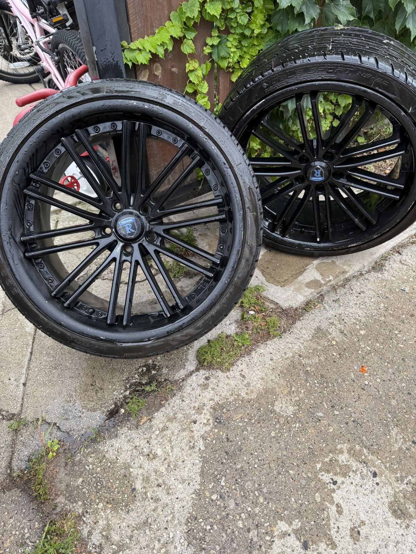 20in Rohana Rims And Wheels (full Set) 5 Lugs STTAGGERED