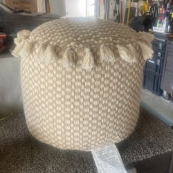 Pouf