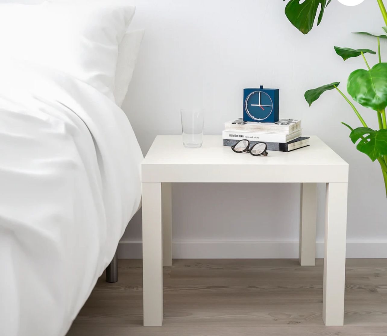 Brand New Side table, White 21 5/8x21 5/8 "