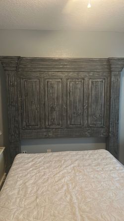 Queen Black and gray wood headboard, and footboard bed set