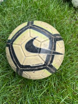 Nike Soccer Ball / Size 4