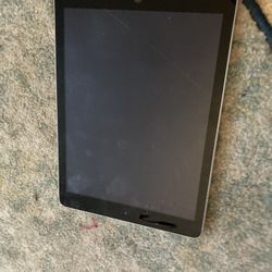 Old iPad W Cracked Screen