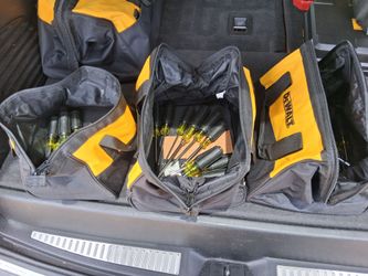 DeWalt tool Bags comes w 7pc nut drivers and 5 pc screw drivers